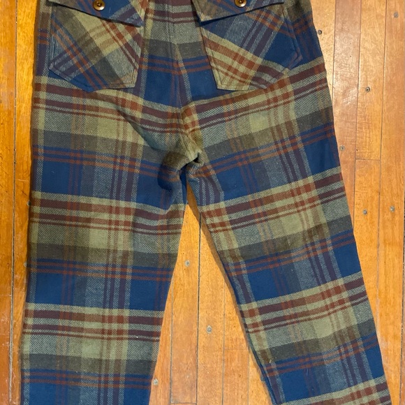 The Great. Brand Ranger Plaid Pants in
Sequoia Plaid. - Picture 4 of 10